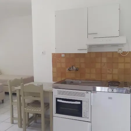 Gorgona & Apartment
